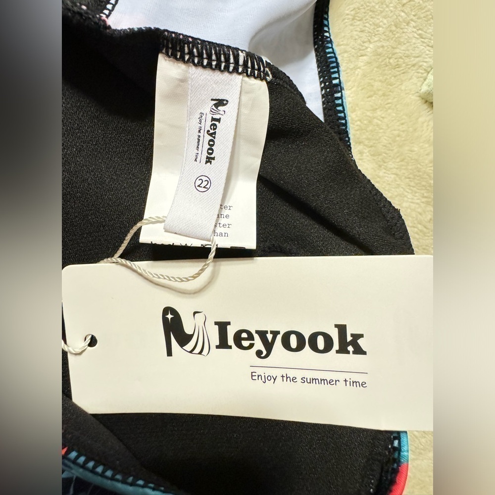Nieyook Tankini Swimsuit Top Size 22W - Picture 8 of 9